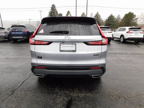 Used 2025 Honda CR-V Sport image 4