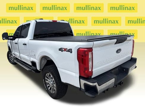 Used 2024 Ford F250 XLT AWD/4WD image 3