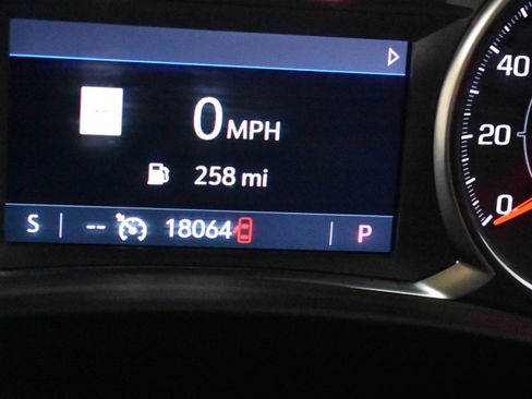 Used 2024 GMC Terrain SLE w/ Driver Convenience Package image 35