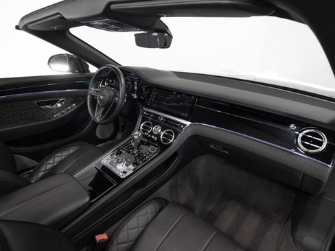 Used 2020 Bentley Continental GT V8 image 45