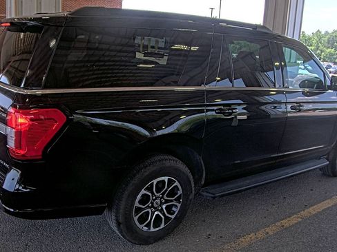 Used 2024 Ford Expedition Max XLT RWD image 6