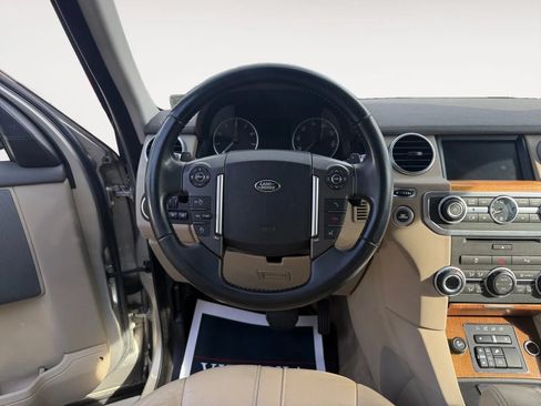 Used 2016 Land Rover LR4 HSE Silver Edition AWD/4WD image 12