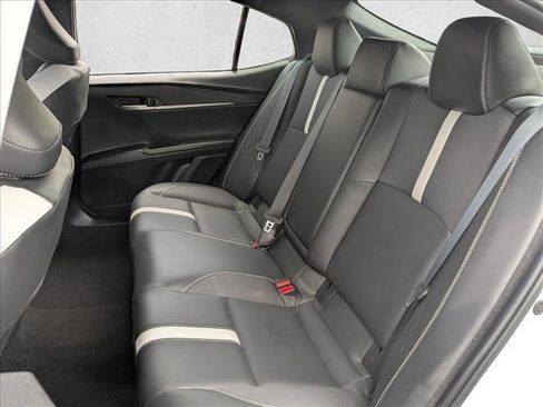 Used 2025 Toyota Camry SE FWD image 19