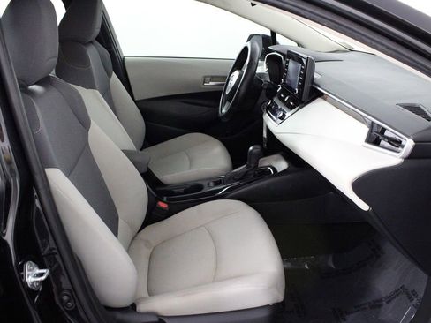 Used 2021 Toyota Corolla L image 14