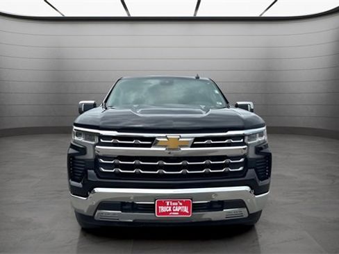 Used 2023 Chevrolet Silverado 1500 LTZ image 2
