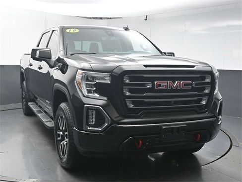 Used 2019 GMC Sierra 1500 AT4 w/ AT4 Premium Package image 3