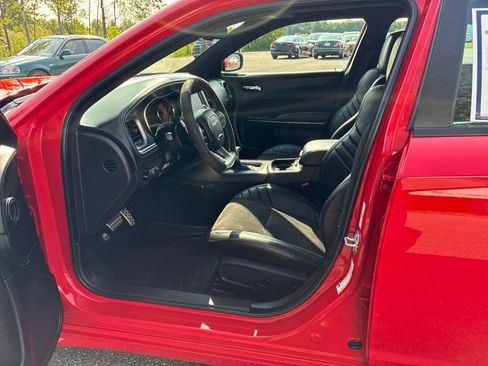 Used 2022 Dodge Charger SRT Hellcat RWD image 11