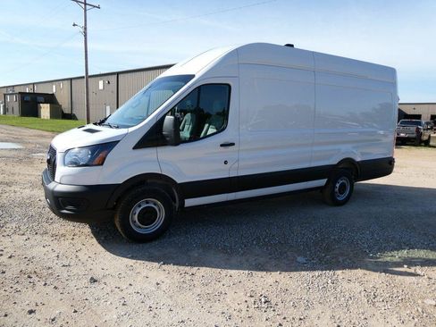 New 2026 Ford Transit 250 148 High Roof Extended w/ Load Area Protection Package RWD image 9
