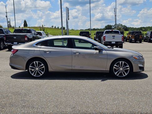 Used 2024 Chevrolet Malibu LT FWD image 8