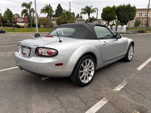 Used 2006 MAZDA MX-5 Miata Sport w/ Suspension Pkg image 5
