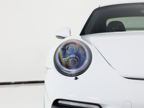 Used 2018 Porsche 911 GT3 RWD image 59