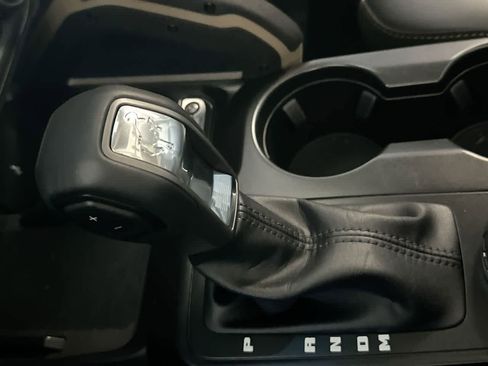 Used 2025 Ford Bronco Badlands AWD/4WD image 21