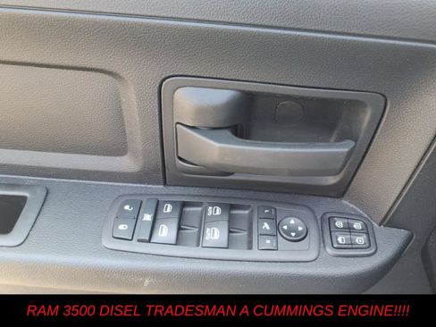 Used 2024 RAM 3500 Tradesman w/ Chrome Appearance Group AWD/4WD image 26