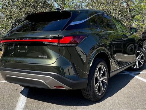 Used 2025 Lexus RX 350 Premium w/ Accessory Package AWD/4WD image 4