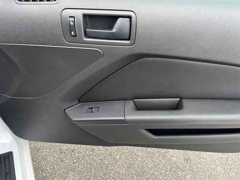Used 2014 Ford Mustang GT RWD image 21
