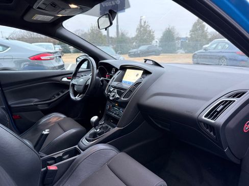Used 2017 Ford Focus RS image 20