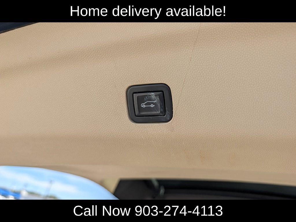 Used 2022 Cadillac Escalade Premium Luxury RWD image 37