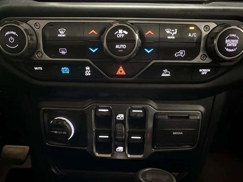 Used 2023 Jeep Wrangler Unlimited Sahara w/ Dual Top Group image 45