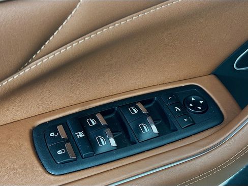 Used 2022 Maserati Levante GT AWD/4WD image 17