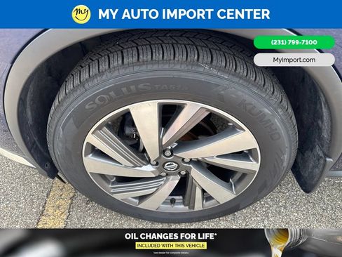 Used 2020 Nissan Murano SL w/ Moonroof Package AWD/4WD image 9