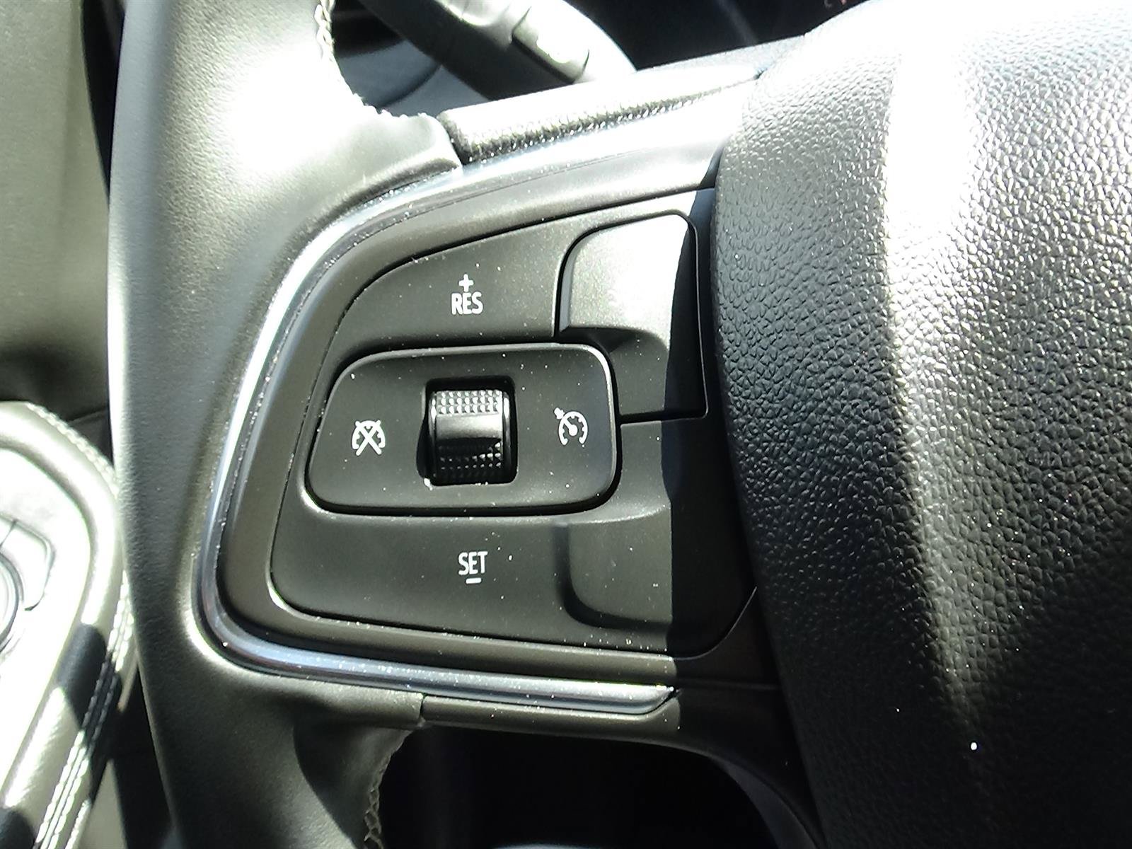 Used 2025 Buick Encore GX Preferred FWD image 21