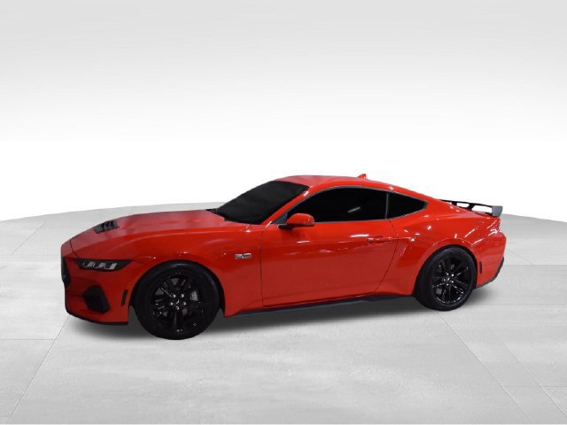 Used 2024 Ford Mustang GT RWD image 4