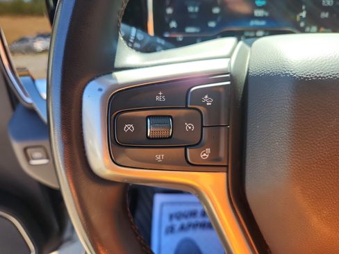 Used 2024 Chevrolet Silverado 2500 LTZ w/ LTZ Convenience Package image 18