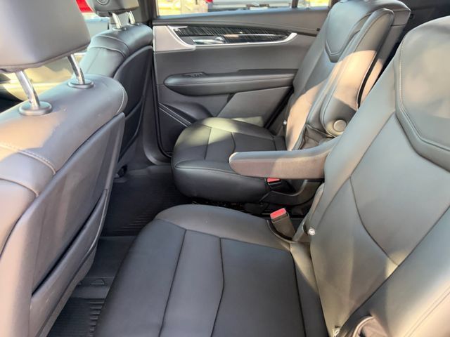Used 2022 Cadillac XT6 Premium Luxury w/ Technology Package FWD image 26