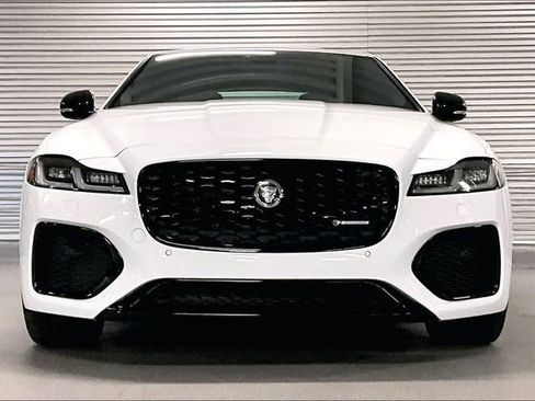 New 2024 Jaguar XF R-Dynamic SE image 2