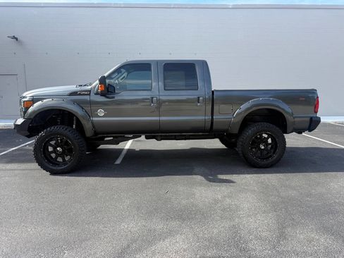 Used 2016 Ford F250 Lariat w/ Lariat Ultimate Package image 12