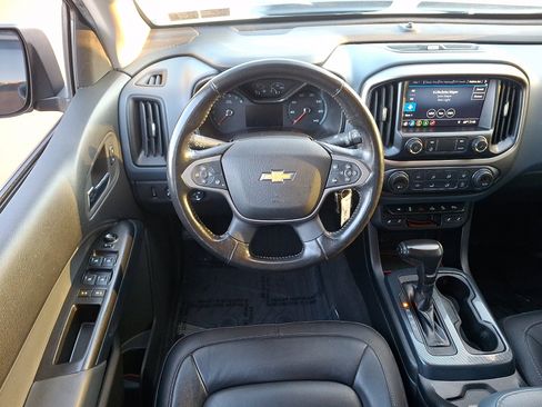Used 2021 Chevrolet Colorado Z71 w/ Z71 Midnight Edition AWD/4WD image 10