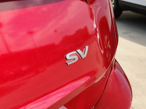 Used 2024 Nissan Rogue SV FWD image 8