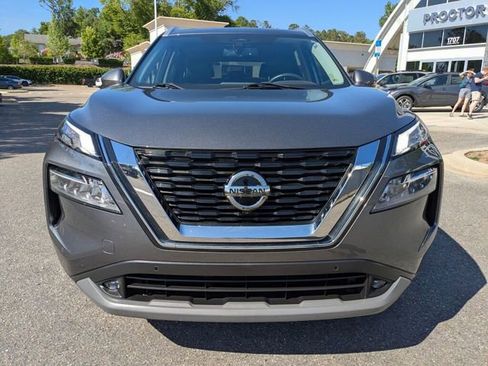 Used 2021 Nissan Rogue SL w/ Premium Package FWD image 3
