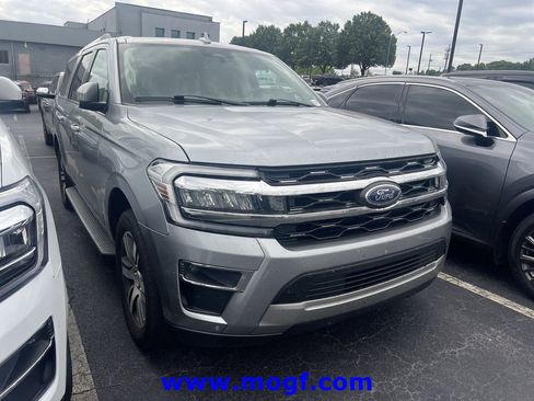 Used 2024 Ford Expedition Max Limited RWD image 4