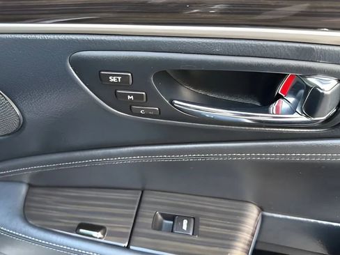 Used 2014 Lexus LS 460 L w/ Ultra Luxury Package image 26