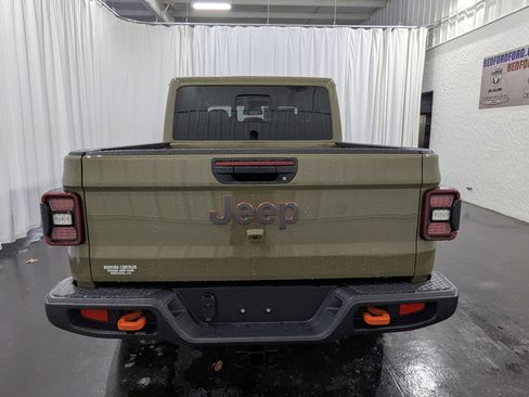New 2026 Jeep Gladiator Mojave image 10