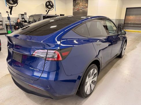 Used 2023 Tesla Model Y Long Range image 6