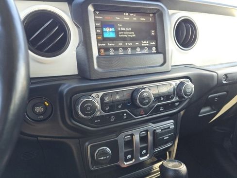 Used 2021 Jeep Wrangler Sport AWD/4WD image 22