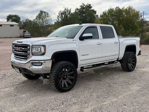 Used 2018 GMC Sierra 1500 SLT w/ SLT Premium Package AWD/4WD image 13