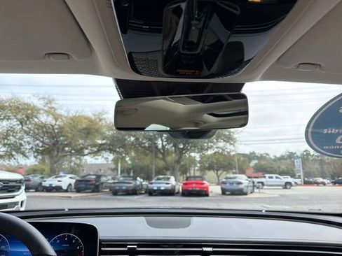 Used 2024 Mercedes-Benz E 350 4MATIC Sedan image 20