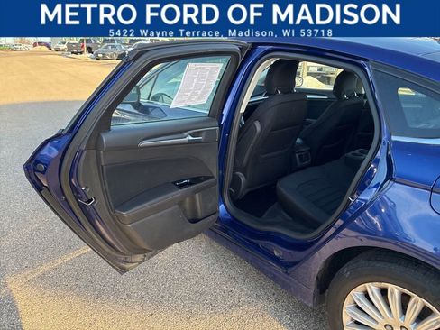 Used 2013 Ford Fusion SE image 34