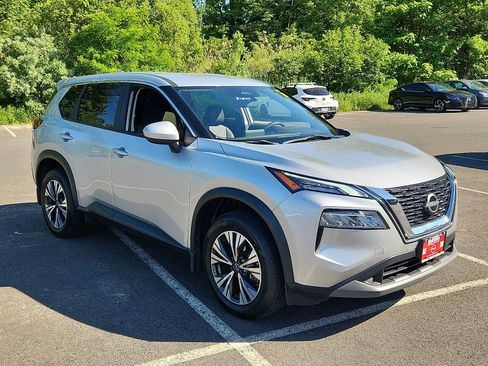 Certified 2023 Nissan Rogue SV AWD/4WD image 3