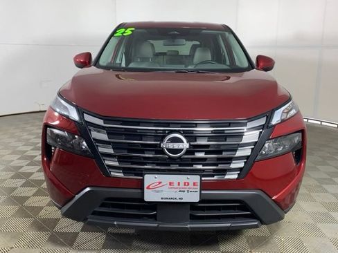 Used 2025 Nissan Rogue SV AWD/4WD image 7