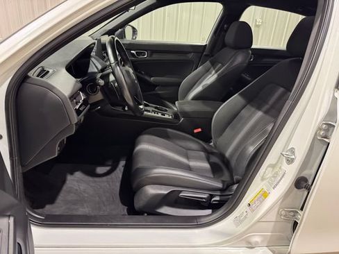 Used 2022 Honda Civic Sport image 9
