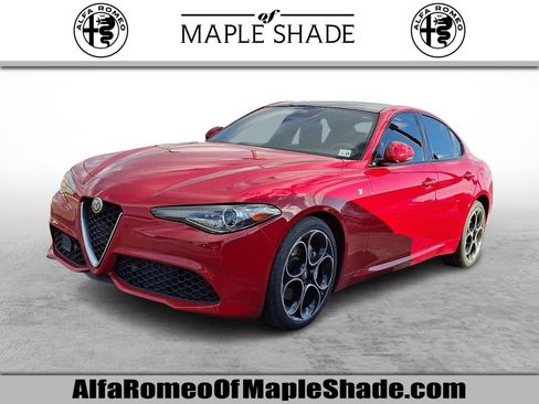 Used 2023 Alfa Romeo Giulia Ti image 1