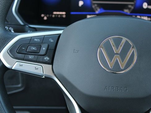 Certified 2023 Volkswagen Tiguan S image 11