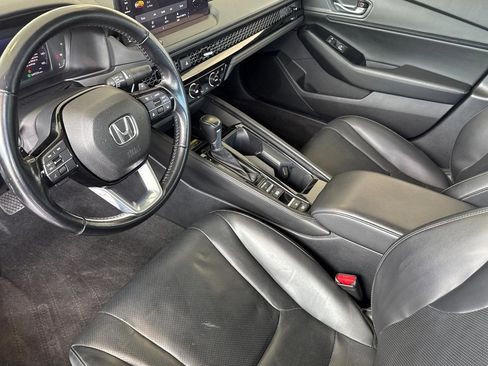 Used 2024 Honda Accord Touring image 4