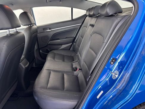 Used 2017 Hyundai Elantra Limited FWD image 13