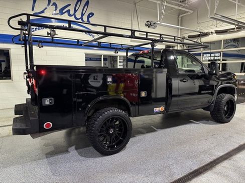 Used 2022 Chevrolet Silverado 2500 LT w/ Convenience Package image 12