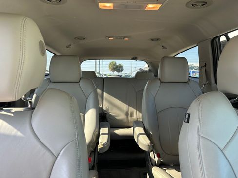 Used 2016 Buick Enclave Leather w/ Trailering Package FWD image 18